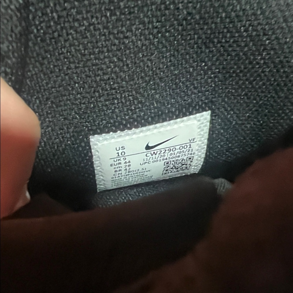 Nike Black Air Force 1 Men's Sneakers - Picture 5 of 6